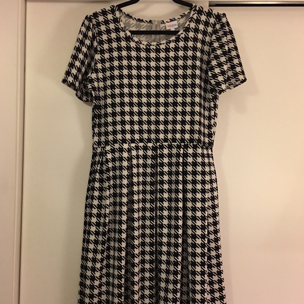 LuLaRoe Amelia Dress